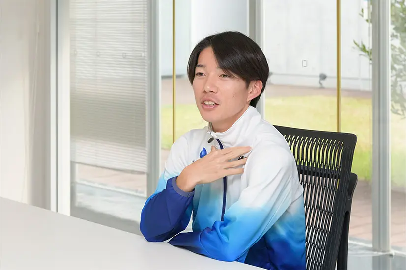 廣澤選手のインタビュー時の写真