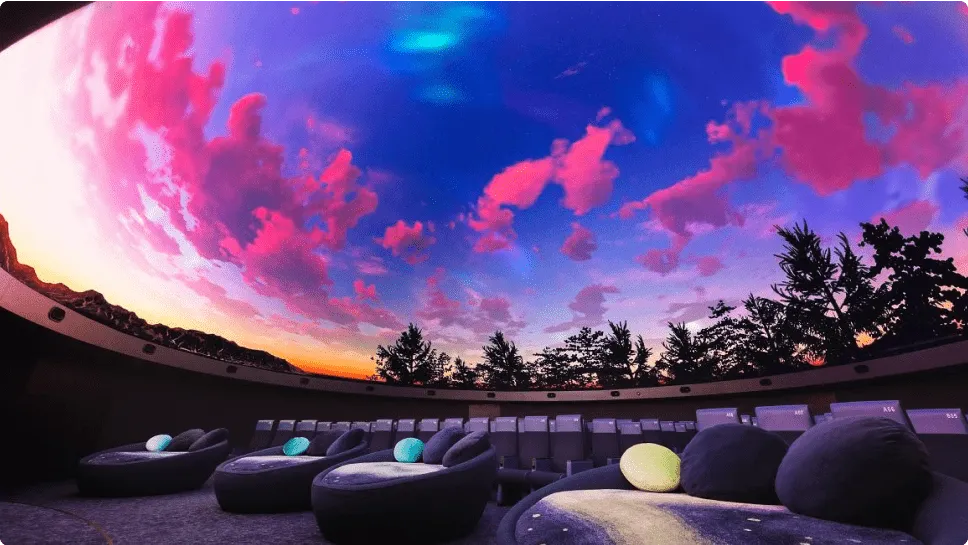 Beautiful 360-degree sunset images with dome-shaped LED vision.